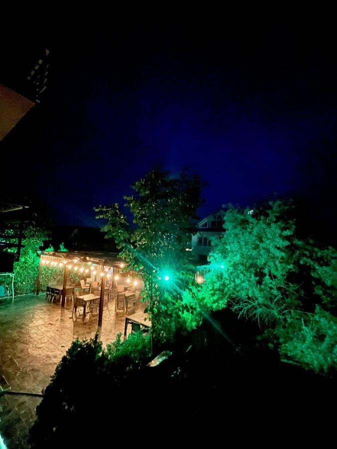 Hotel Sweet Нэводари Экстерьер фото
