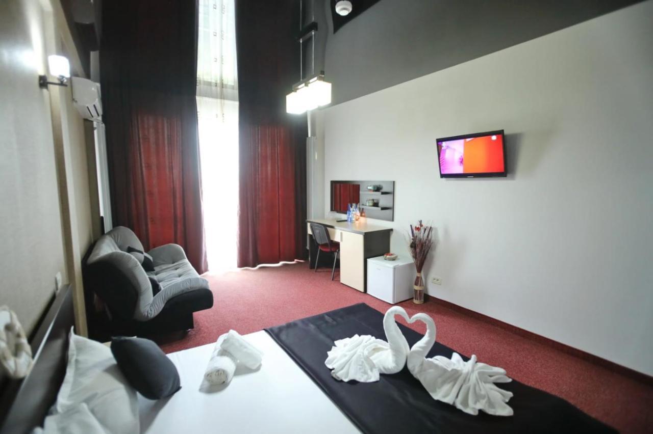 Hotel Sweet Нэводари Экстерьер фото