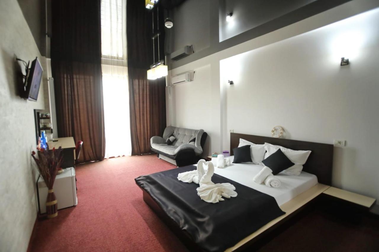 Hotel Sweet Нэводари Экстерьер фото