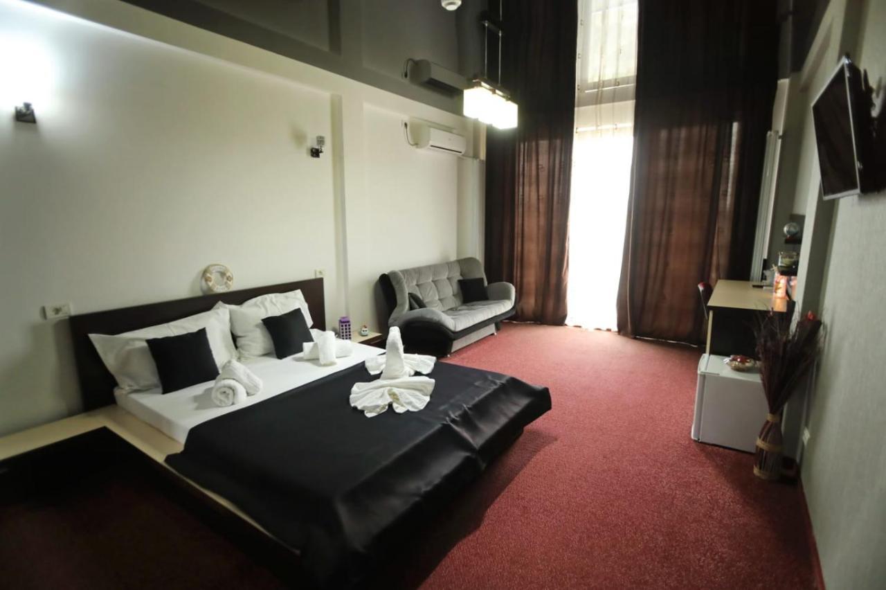 Hotel Sweet Нэводари Экстерьер фото